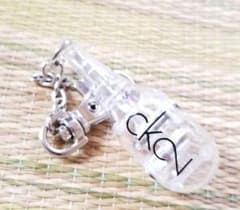 Calvin Klein　イヤホン分配器スケルトンキーホルダーのサムネイル