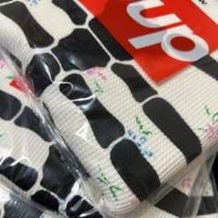 Supreme Hanes Bones Thermal Crew Floralのサムネイル