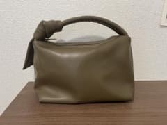 【みい様専用】CHARLES & KEITH ハンドバッグ　オリーブのサムネイル