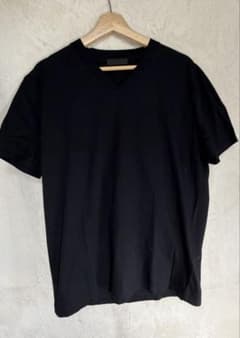 新品未使用】PRADA 三角ロゴ ワッペン Vネック 半袖TシャツXL - メルカリ
