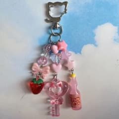 いちご ラムネ ハート キーホルダー ピンクのサムネイル