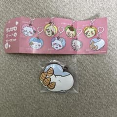 ちいかわ ハートのラバーマスコット あのこのサムネイル