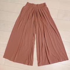 ユニクロ ワイドパンツ ガウチョパンツのサムネイル