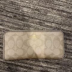 COACH 長財布 シグネチャー ラウンドファスナーのサムネイル
