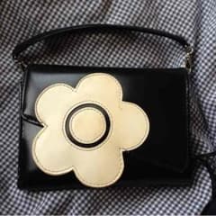 mary quant 二つ折り財布のサムネイル