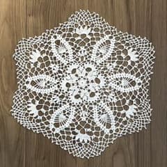 ※値下げしました※【14】ハンドメイド かぎ針編みのドイリーのサムネイル