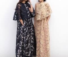 【新品】AKTE エンブロイダリーケープロングドレスのサムネイル