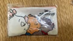 ディズニーストア　シークレットポーチおしゃれキャットのサムネイル