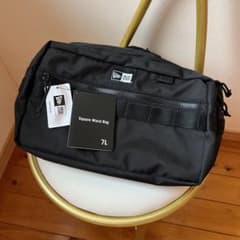 【新品】スクエア ウエストバッグ 7L ブラック　ユニセックス　ニューエラのサムネイル
