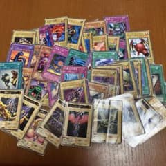 まとめ売り 遊戯王カード 1998年~ 初期 65枚 - メルカリ