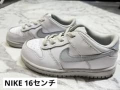 NIKE ナイキ 白のスニーカー 16センチ キッズのサムネイル