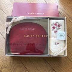 ローラアシュレイ ポーチのサムネイル