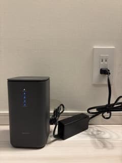 docomo home 5G HR02 ホームルーター Wi-Fiのサムネイル