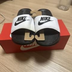 Nike ビーチサンダル ホワイト/ブラックのサムネイル