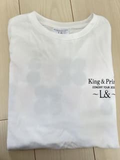 お値下げ中　キンプリ　King & Prince 2020 ロンtのサムネイル