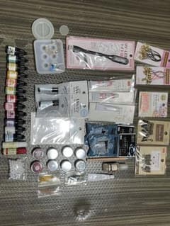UVレジン　44個セットのサムネイル