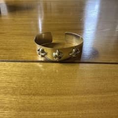 フレアモチーフ シルバーバングルのサムネイル