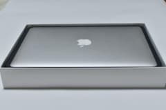 MacBook air 2015 13inchのサムネイル