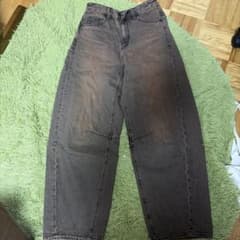 GU バレルレッグジーンズ　ブラウンMのサムネイル