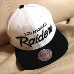 値下げしました！！mitchell&ness Raiders キャップのサムネイル