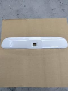 トヨタ　ハイエース　デジタルインナーミラーカバー　070パールホワイト　中古品のサムネイル