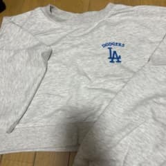 ドジャース ロゴ グレー クロップドパーカーのサムネイル