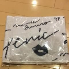 安室奈美恵 マフラータオルのサムネイル