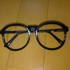 だて眼鏡のサムネイル