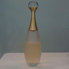 クリスチャンディオール
【jadore  perfume】
100mlのサムネイル