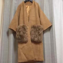 DHOLIC ファーポケットコートのサムネイル
