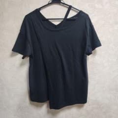 レイヤー ブラック Vネック クロスストラップ 2ウェイ半袖Tシャツのサムネイル