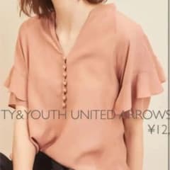 [ひっと様専用]UNITED ARROWS  ラッフルスリーブスキッパーブラウスのサムネイル
