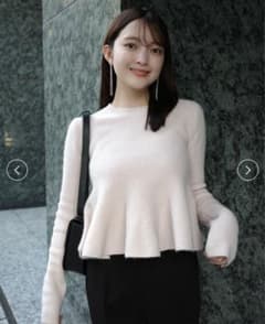 ウサギオンライン限定カラー】アニュアンスペプラムショートニット