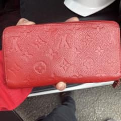 ルイ・ヴィトン 長財布 レッドのサムネイル