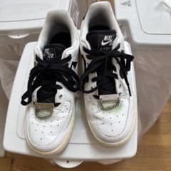 Nike Air Force 1 ホワイト/ブラックのサムネイル