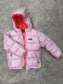 Patagonia ダウンジャケット 5T キッズのサムネイル