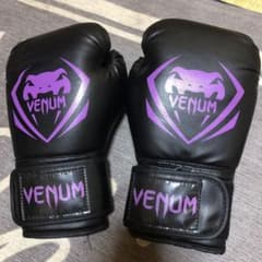 ボクシンググローブ★venum★ブラック★12oz  値下げしました！のサムネイル