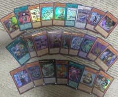 ✨*✨様 遊戯王OCG カード vジャンプカードまとめセット×25のサムネイル