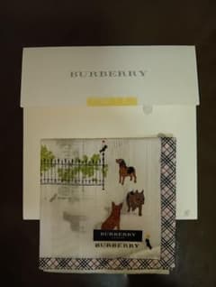 BURBERRY 犬とフェンス ハンカチのサムネイル