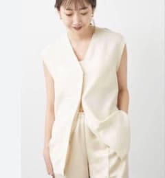 美品 plage Vネックノースリシャツ R'IAM リアム - メルカリ