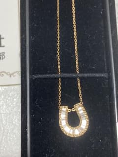 K18 馬蹄　ダイヤモンド　ネックレス　ホースシュー　京セラ K18 馬蹄 ダイヤモンド ネックレス ホースシュー 京セラ - メルカリ