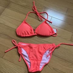レディース ビキニ セパレート水着 蛍光のピンクかかったオレンジ