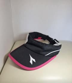 Diadora サンバイザー ブラック ピンクのサムネイル