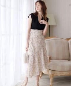 完売品❤️Marble flower❤️アシメマーメイドスカートのサムネイル