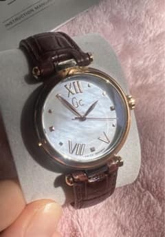 GC 腕時計 Y31006L1/01 - 螺鈿、ゴールド、レザーストラップ