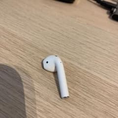 Apple AirPods 左耳　第1世代のサムネイル