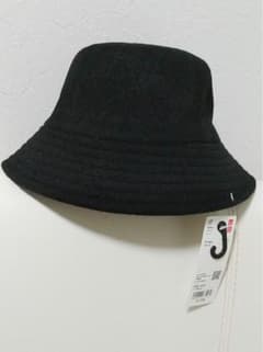 新品未使用  UNIQLO バケットハット ブラックのサムネイル
