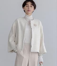 23区ONWARD GIOLICA ノーカラー ツイード ジャケット　アイボリーのサムネイル