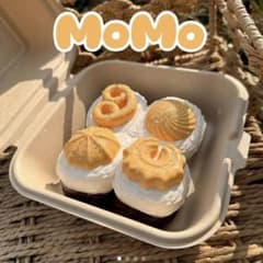 MoMo クッキーバターチョコレートケーキ スクイーズのサムネイル