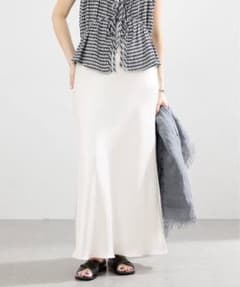 haruji様【美品】IENA ダブルサテンスカート　ホワイト 36 haruji様【美品】IENA ダブルサテンスカート ホワイト 36 - メルカリ